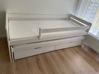 Detska postel s pristylkou, zabranou, 2 matracemi a 2 boxy - 3