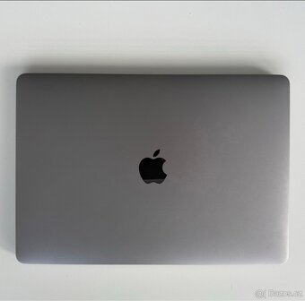 MacBook Pro (2017) - 3