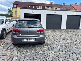 VW Golf 6 - 3