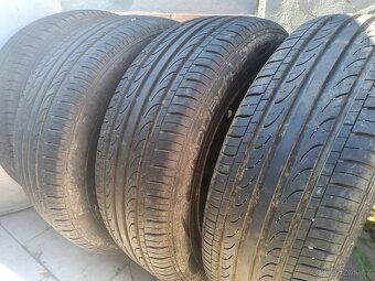 195/60r15 - 3