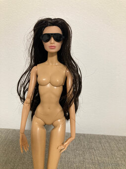 Barbie Mizi Integrity Toys modelka - 3