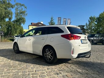 TOYOTA AURIS KOMBI 1,4D-4D KOUPENO V ČR.RV2014 - 3