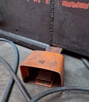 Tabulové nůžky AMADA GPN 425, použitý, z roku 1991. - 3