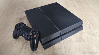 PlayStation 4 - 3