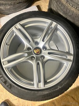 Originál sada alu kol PORSCHE Panamera s letními pneu 20" - 3