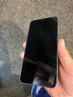 Samsung Galaxy s25 - 3