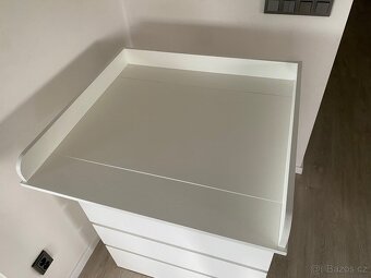 Komoda MALM (Ikea) s přebalovací deskou - 3