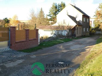 Prodej stavebního pozemku 800 m², Slaný - Kvíc, ev.č. 02654 - 3