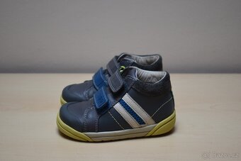 Značkové kožené kotníkové boty - vel. 24 - 3