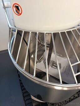 Míchadlo na těsto 30 l - 3