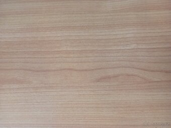 Kancelarsky psaci stul - 3