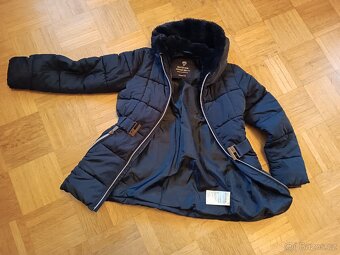 Dívčí zimní bunda 146 - 3
