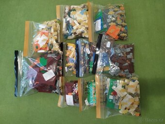 Lego Minecraft vesnice 21138 - 21145, 8 stavebnic - 3
