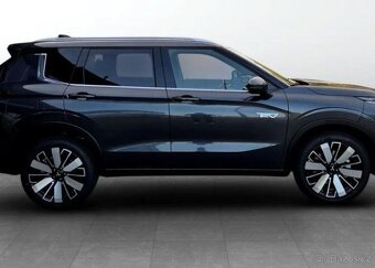 Mitsubishi Outlander 2.4 PHEV Instyle+ | 8 let záru 225 kw - 3