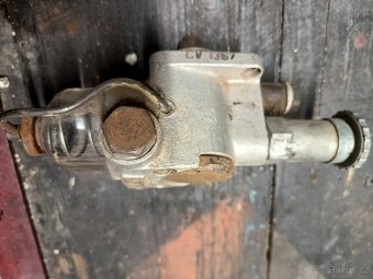 Podávací čerpadlo Zetor - 3