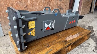 Hydraulické bourací kladivo na bagr Kinshofer SQ 520 - 3