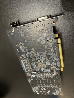 MSI RX 580 8GB Armor OC - 3