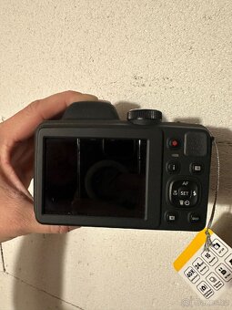 Kodak Pixpro AZ401 - 3