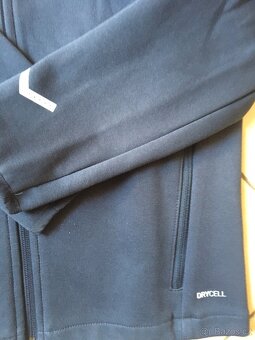 Mikina s kapucí zn.Puma velikost 164 - 3