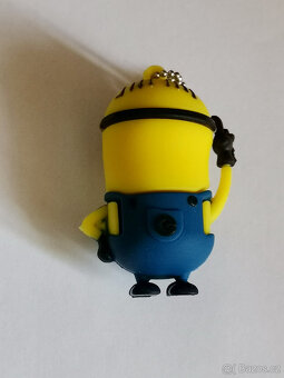 Flashdisk 32GB USB 3.0 postavička Mimoň - 3