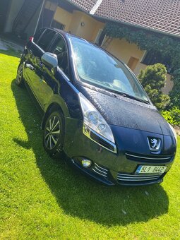 Peugeot 5008 - 3