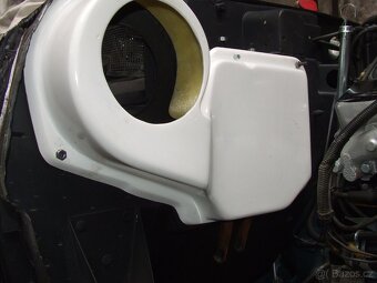 Prodám kryt topení na Chevrolet Corvette C3 68-82 - 3
