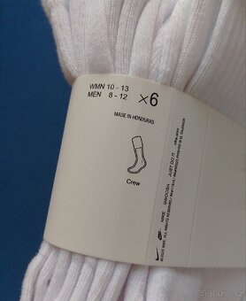 🧦 Bílé Nike crew ponožky – 6 párů (vel. 39–46)
- 3