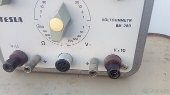 Tesla BM289 - starý retro voltmetr. - 3