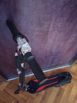 Dětská elektrická koloběžka - 3