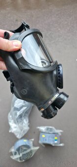 Plynová maska CM5 vojenská hasiči policie samopal - 3