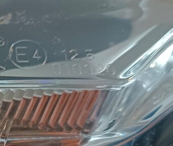 Honda Forza přední LED světlomet - 3