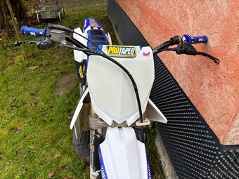Yamaha YZ 125 - 3