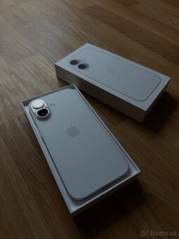 Apple iPhone 17 256GB bílý - 3