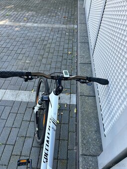 Trekové dámské jízdní kolo Specialized Ariel M - 3