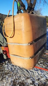 Nádrž na naftu - 3