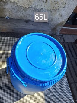 Plastové sudy 65i - 3