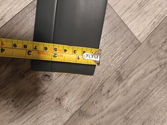 Podlahová samolepící lemovka/lišta - 3