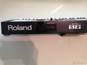 Roland FA 06 - 3