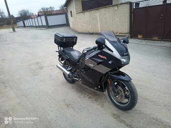 suzuki gsx 1100f - 3