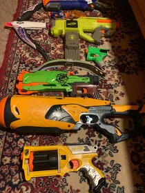 SOUBOR PISTOLÍ NERF - 3