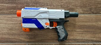 Pistole Nerf Retaliator Elite 2011 - 3