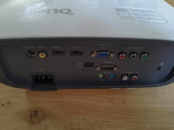 Projektor BenQ W700+ - 3