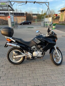 Honda Varadero XL 125 (A1 řidičák) - 3