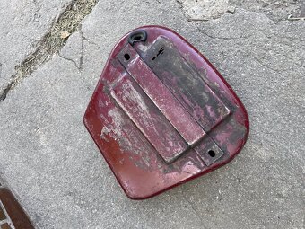 Jawa 500 OHC. - schránky baterie a nářadí - 3
