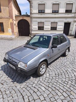 ŠKODA FAVORIT GLX Silver line - 3