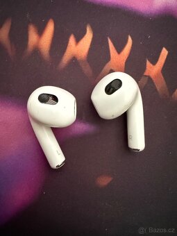 Apple Air pods 3 - 3