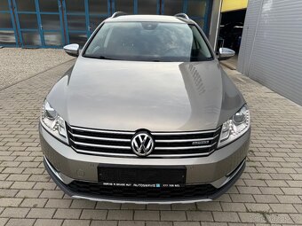 VW PASSAT 2.0 TDi DSG 4x4 ALLTRACK XENON KAMERA TAŽNÉ - 3
