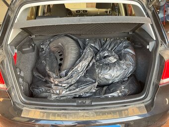 Volkswagen Golf 6 1.4Mpi 59KW COMFORTLINE 155 tkm VYHŘ. SEDA - 3