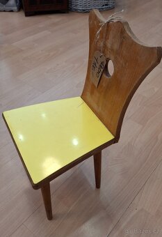 Retro malý dřevěný stolek a židlička - 3