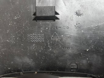 Maska s předním světlem Yamaha TT600R nebo RE - 3